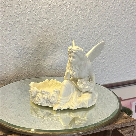 White Fairy Figurine with Rose Bowl - Picture 1 of 10